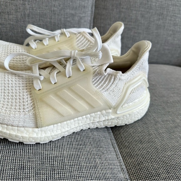 Adidas Ultra Boost 19 Sneakers Shoes Triple White Lace Up Slip On Size 7 Men’s - Picture 4 of 10